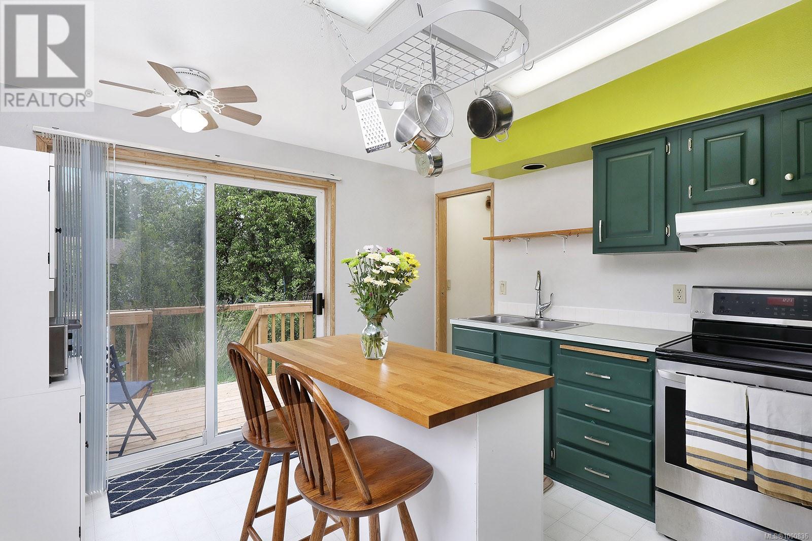 A 1680 Burgess Rd, Courtenay