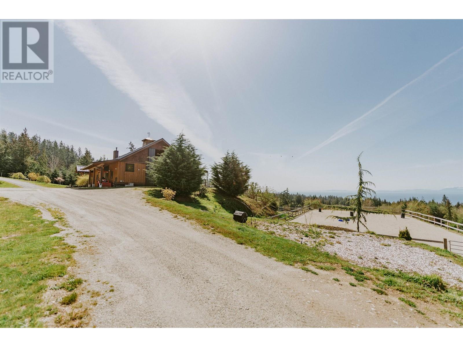 2247 PIXTON ROAD, Roberts Creek real estate listing R2979098