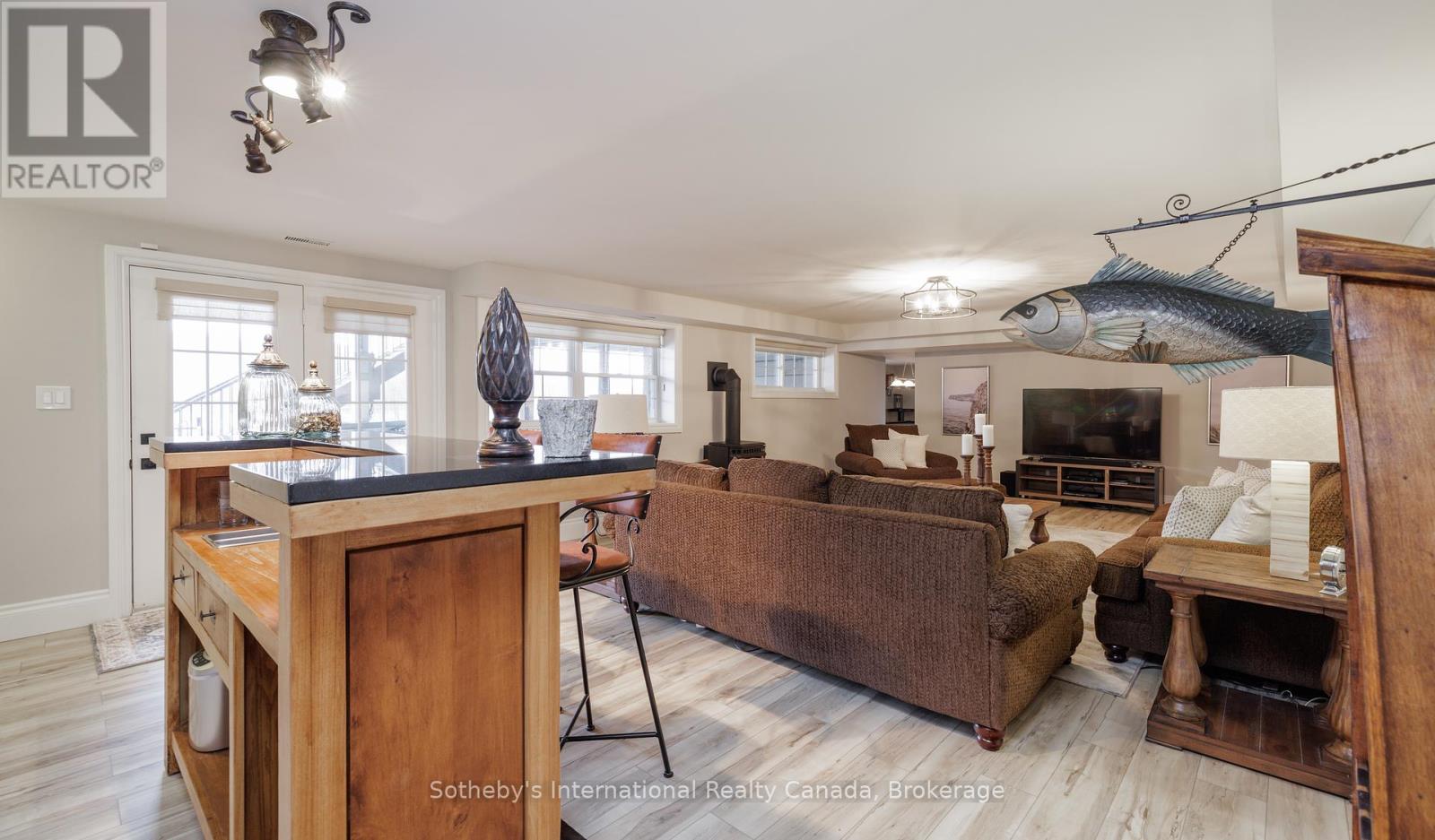 Photo 2 of 427 West Browns Road, Huntsville ON