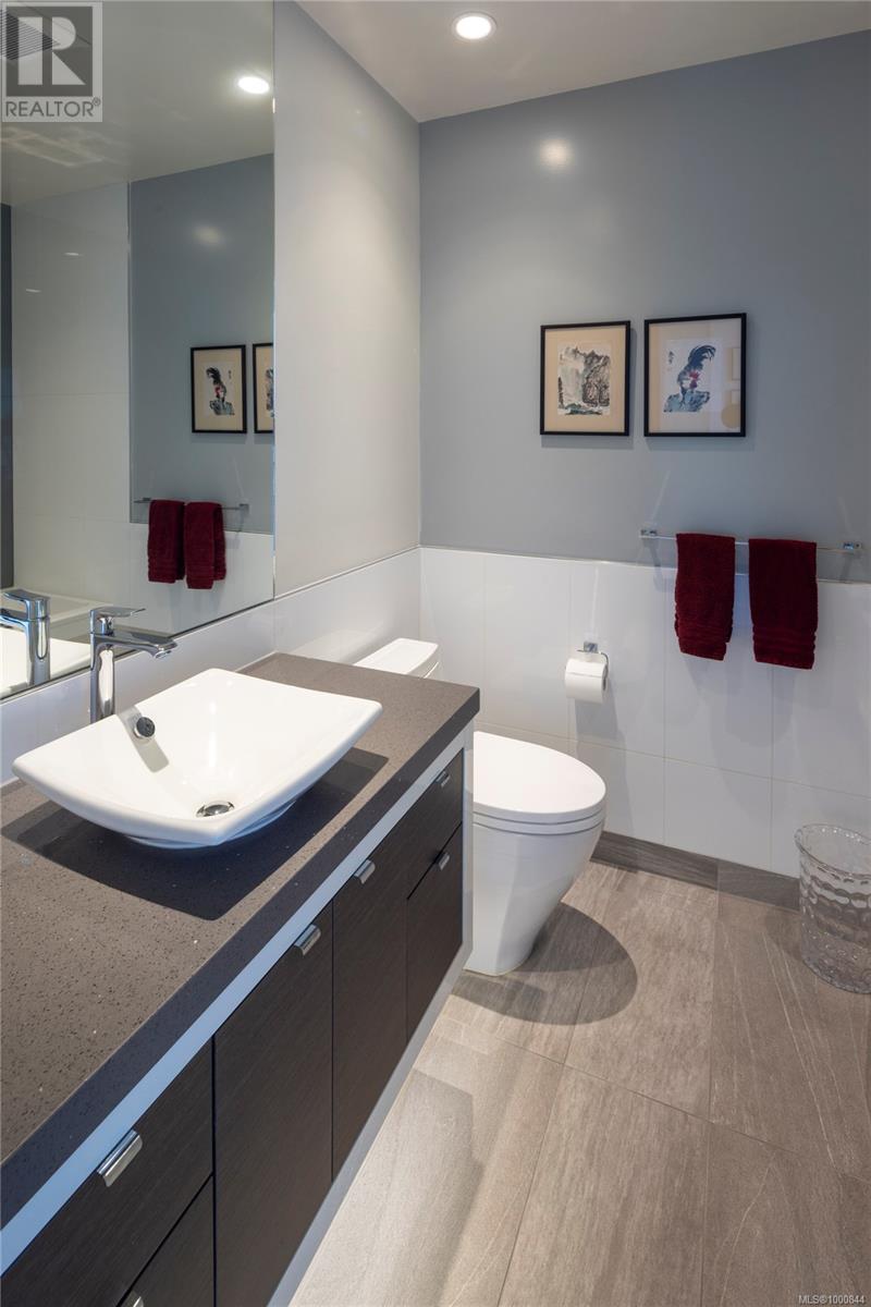 Single Family House for Sale in   Belmont Ave Victoria 