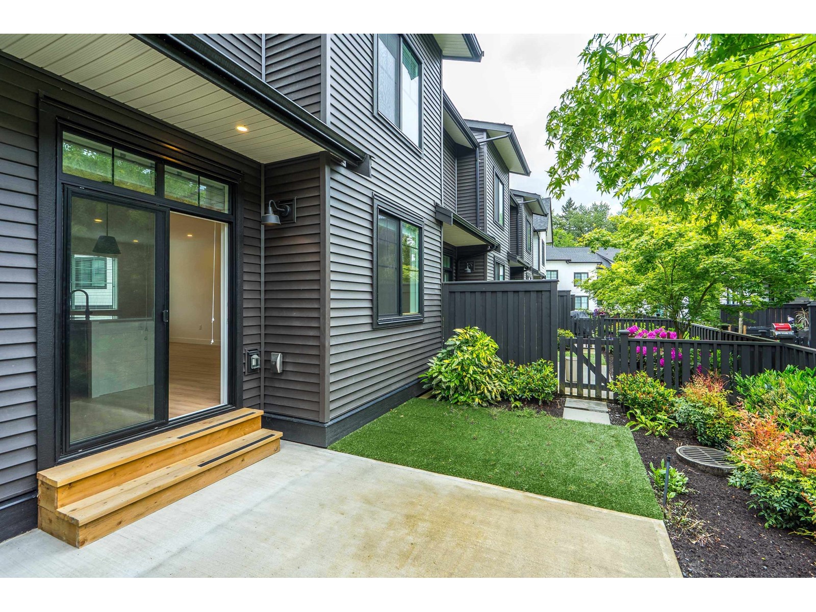 Photo 36 of 68 7967 197 Street, Langley BC