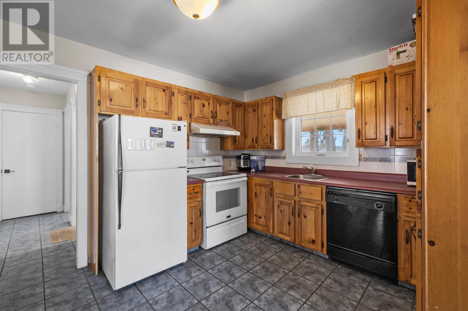 Single Family House Character for Sale in  Brows Lane Sherwood 
