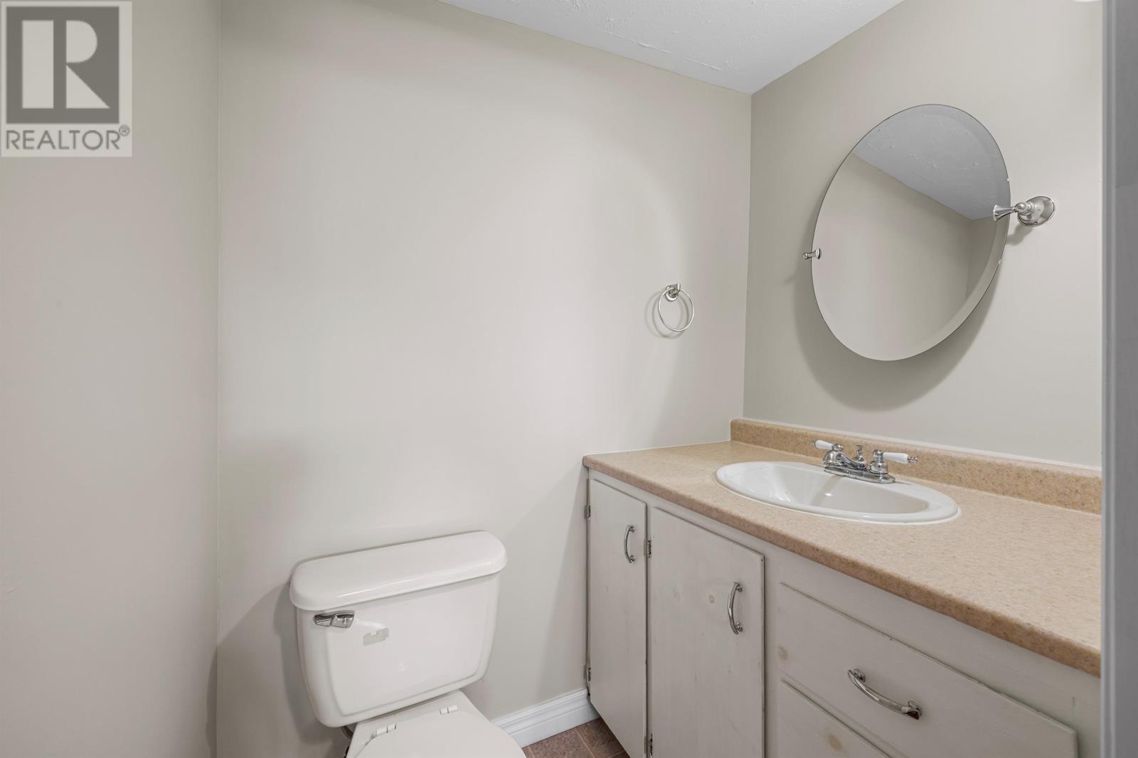 Single Family House Character for Sale in  Brows Lane Sherwood 