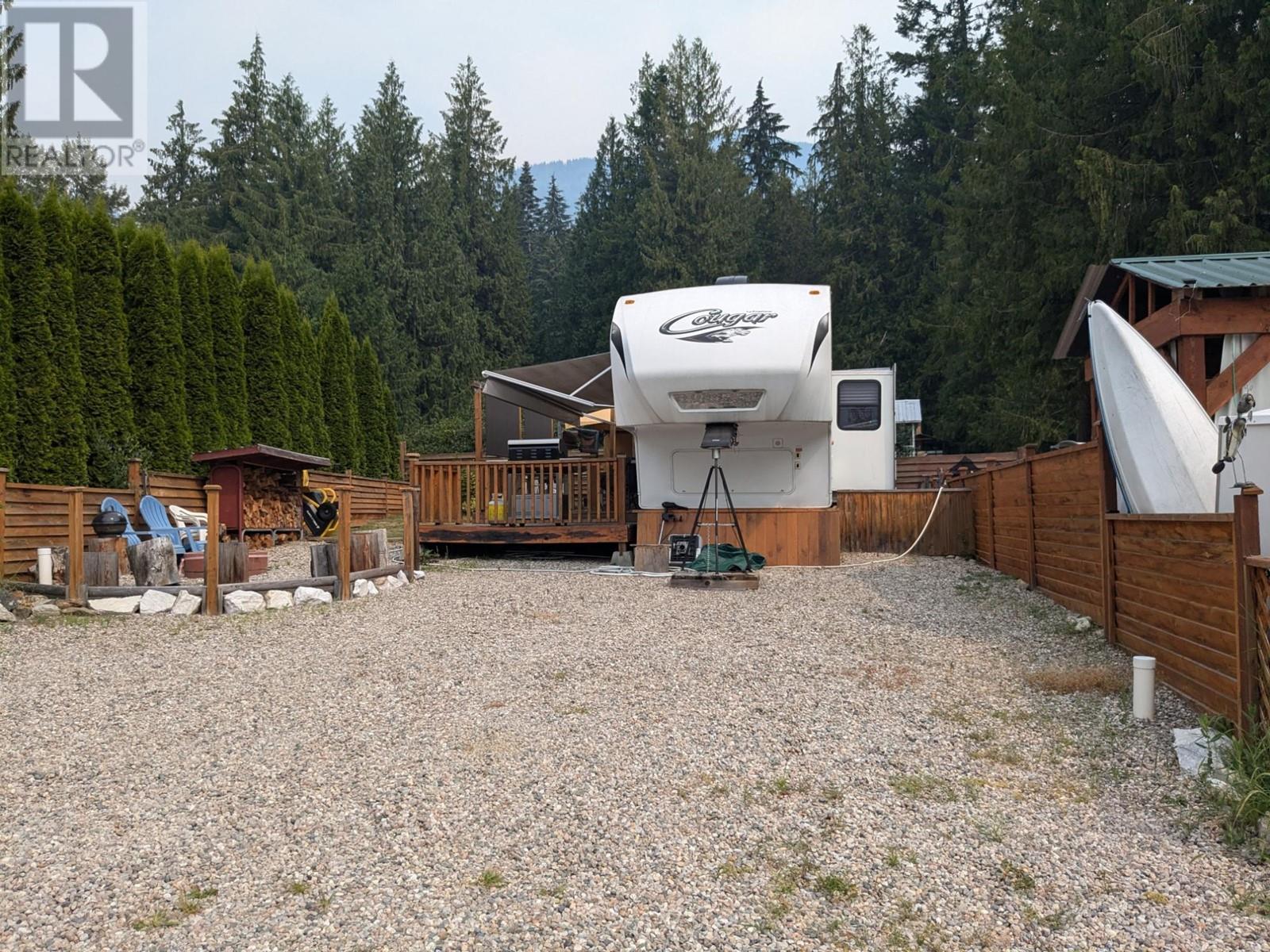 Photo 7 of 7298 3 A Highway Unit 3, Balfour BC