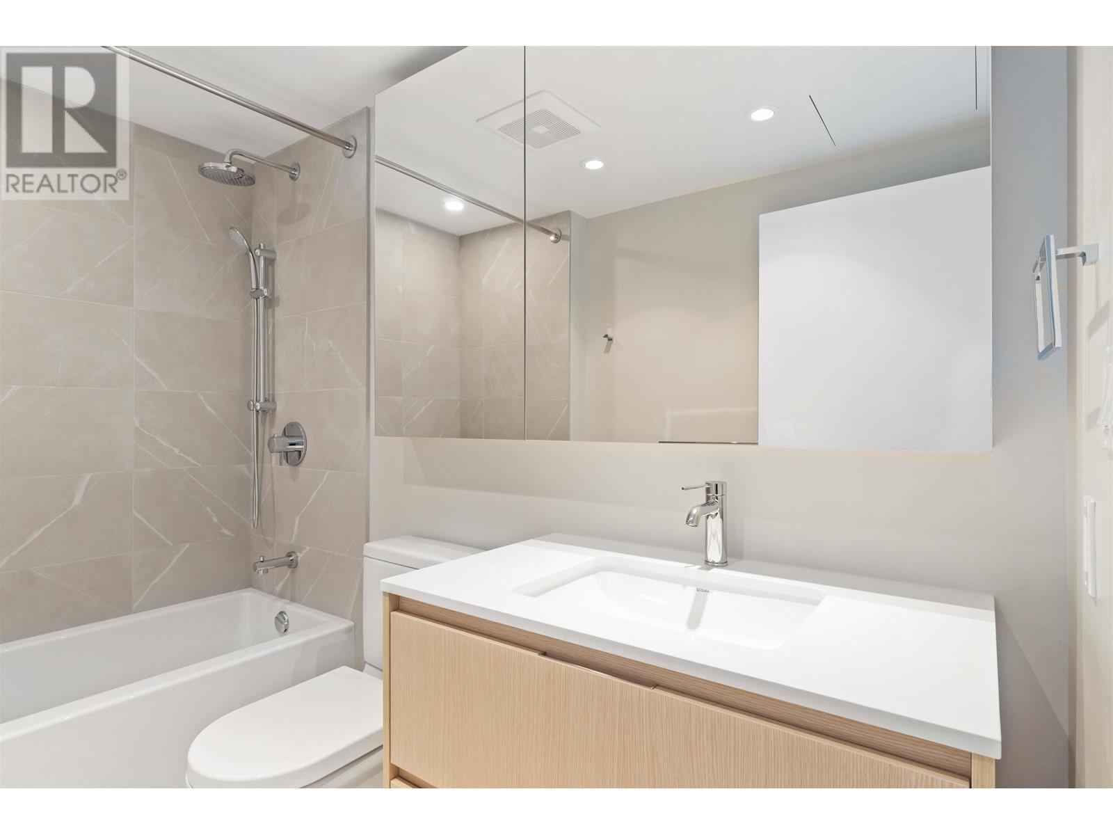904 1500 FERN STREET, North Vancouver real estate listing R3006383