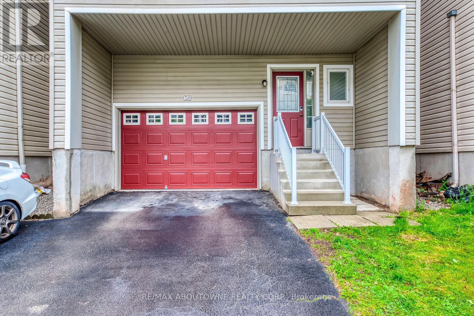 Photo 16 of 58 5090 Fairview Street, Burlington ON