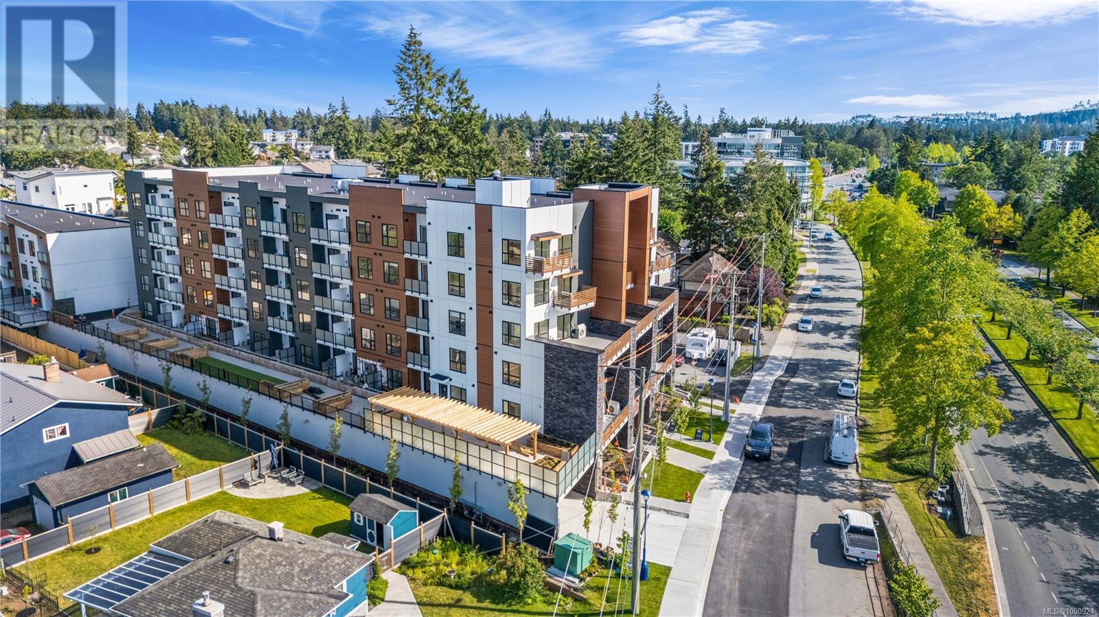 212 2629 Millstream Road, Langford