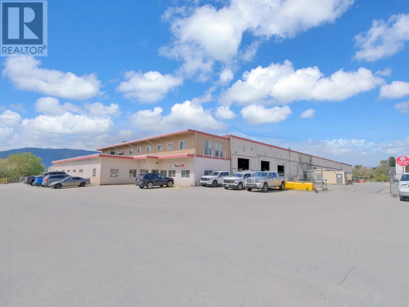  575 PAGE Avenue, Penticton