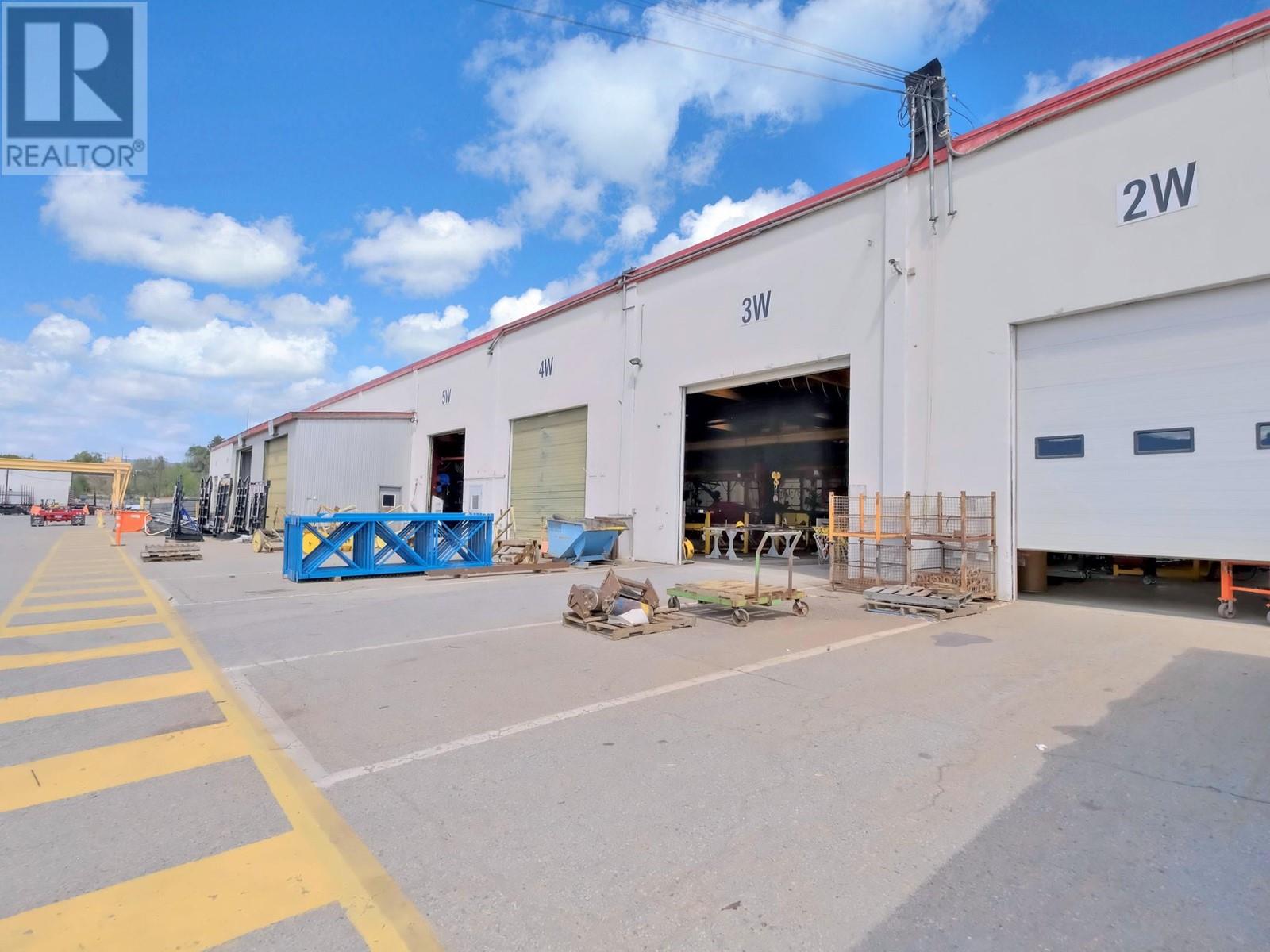  575 PAGE Avenue, Penticton