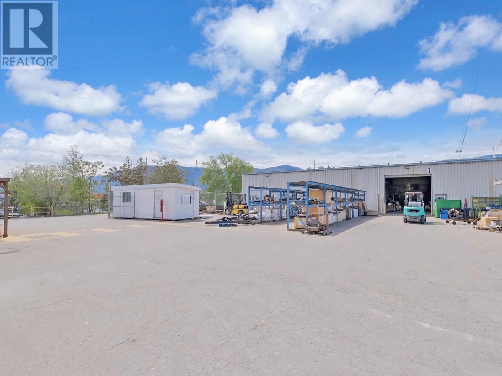  575 PAGE Avenue, Penticton