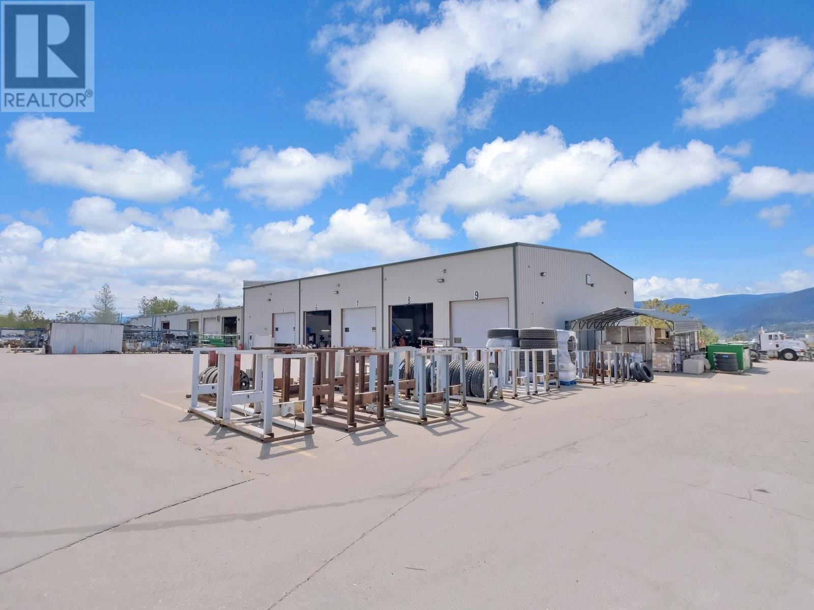  575 PAGE Avenue, Penticton