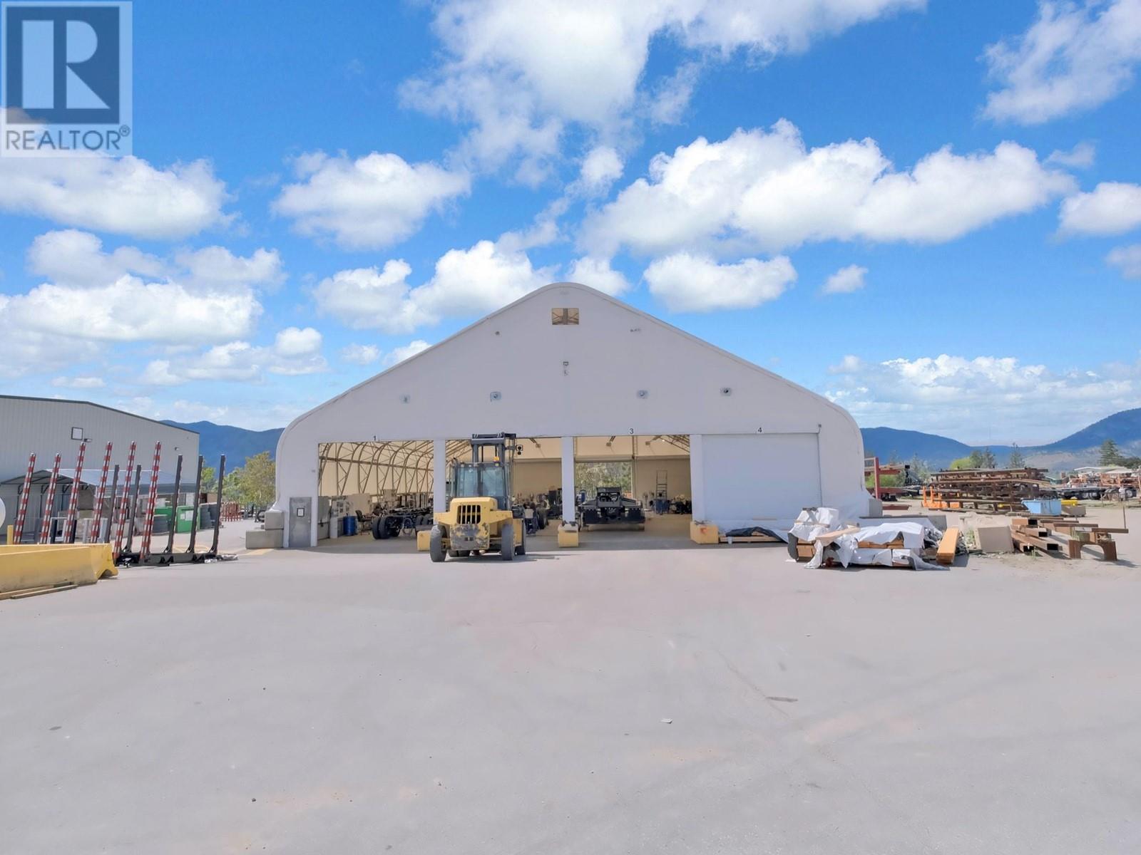  575 PAGE Avenue, Penticton