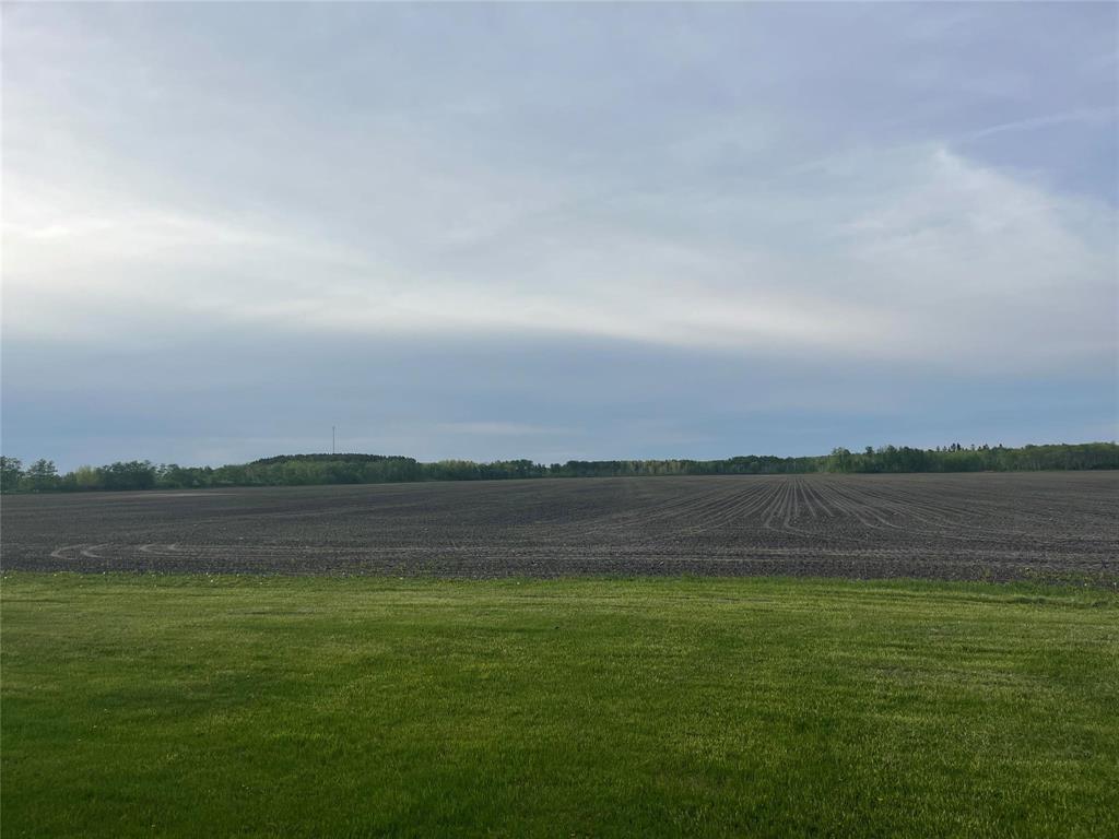 Photo 2 of 365 Hanover Road E, Steinbach MB