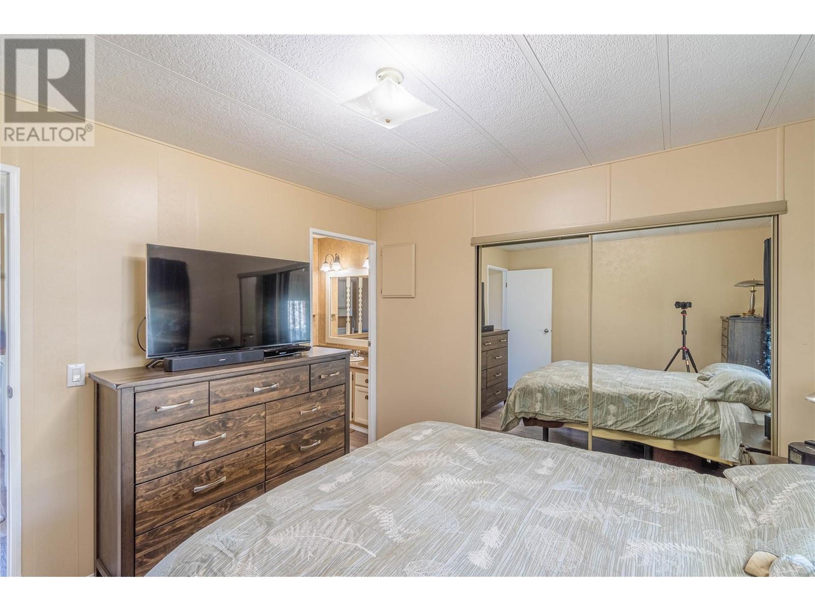Photo 10 of 2400 Oakdale Way Unit 27, Kamloops BC