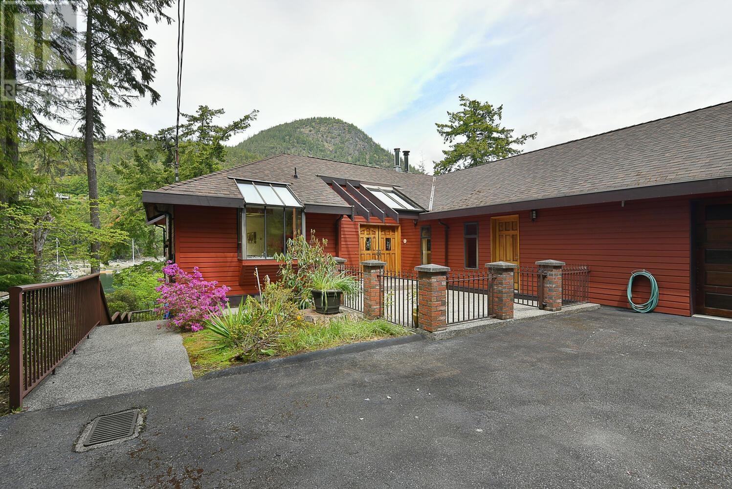 13119 NARROWS ROAD, Madeira Park