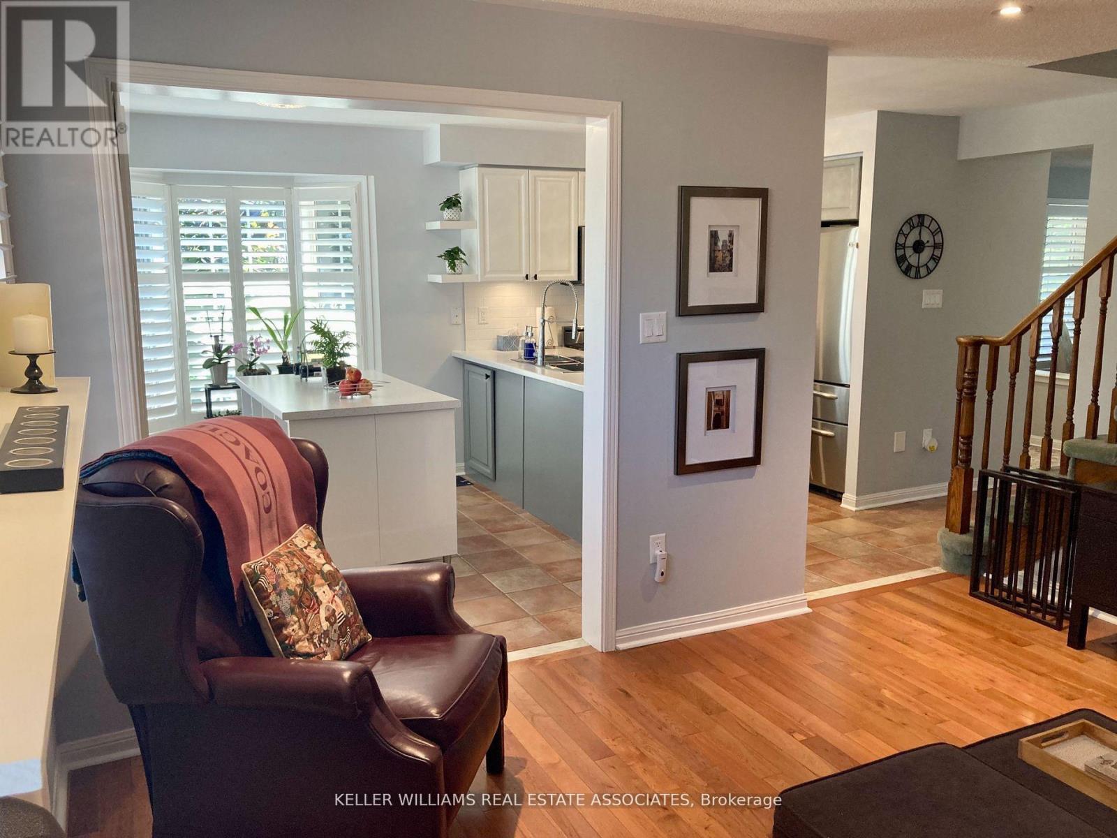 Photo 16 of 1291 Glenayr Gate, Oakville ON