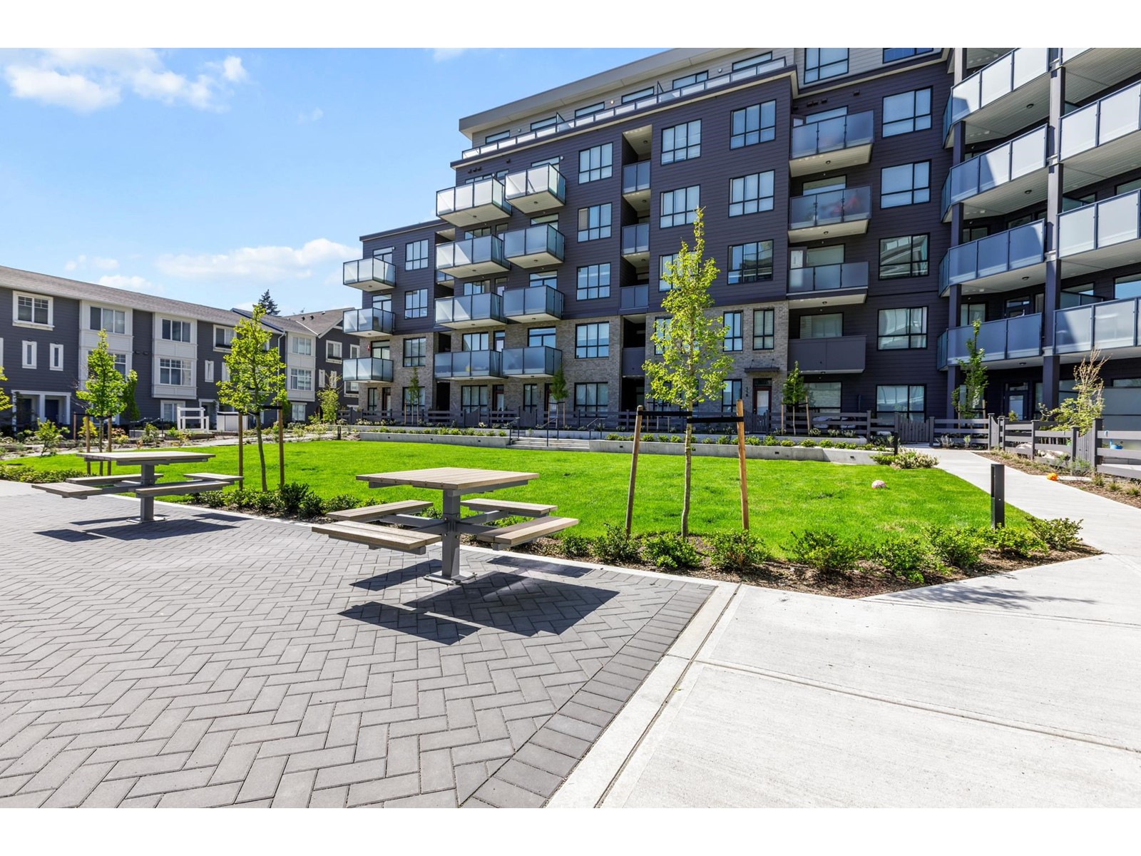 Photo 12 of 622 15738 85 Avenue, Surrey BC