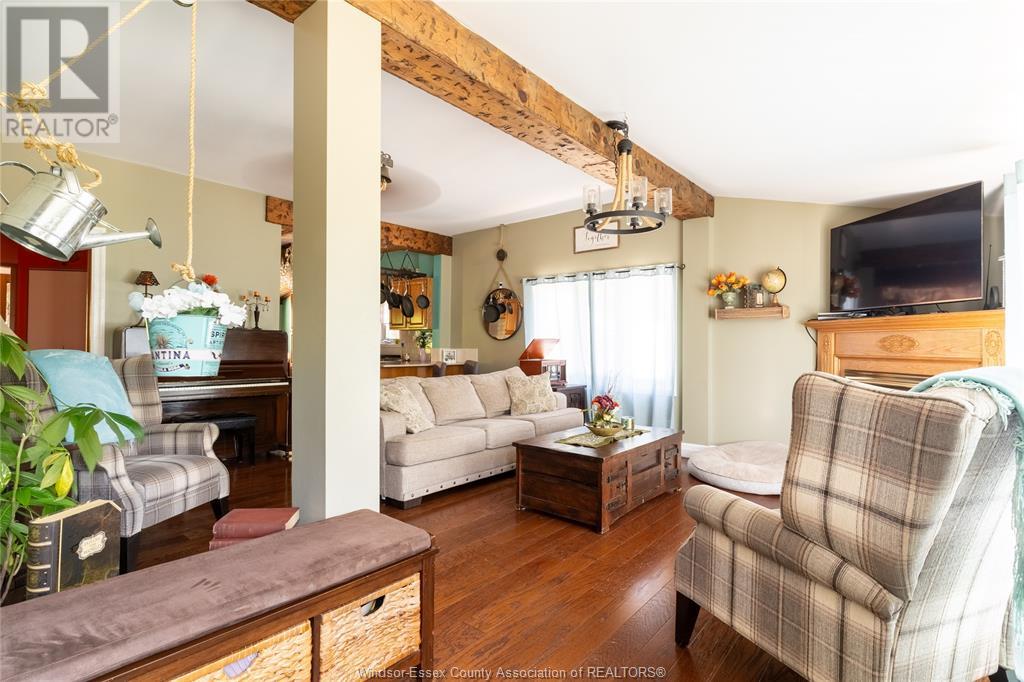 Photo 7 of 49 Riverview, Lasalle ON