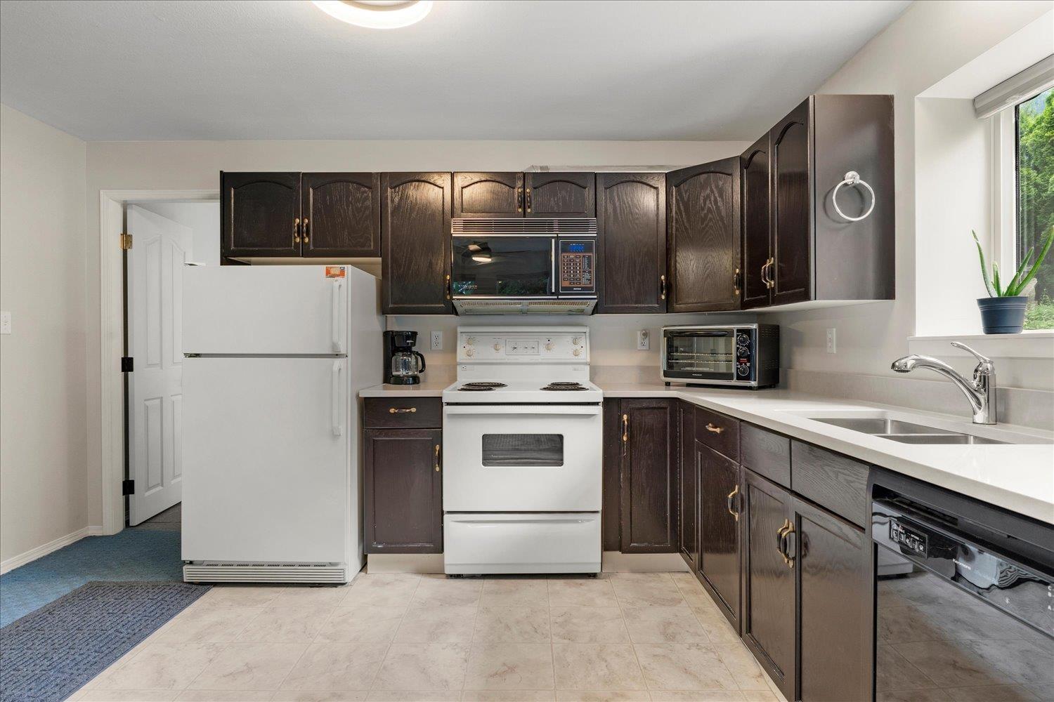 4 10200 GRAY ROAD, Popkum, Rosedale