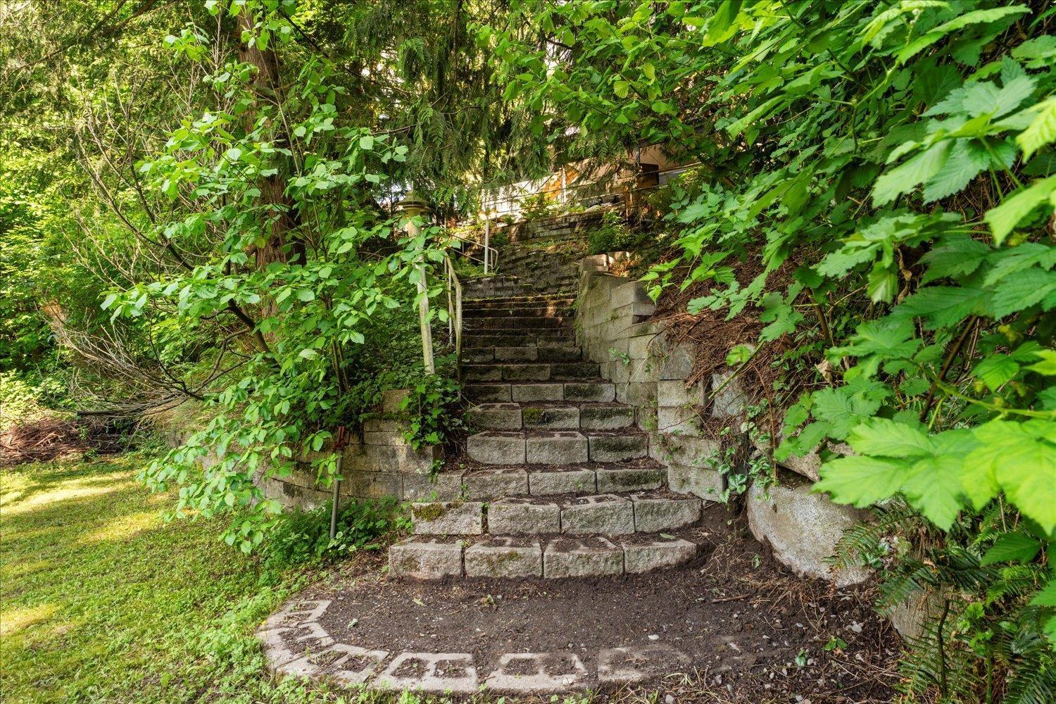 4 10200 GRAY ROAD, Popkum, Rosedale