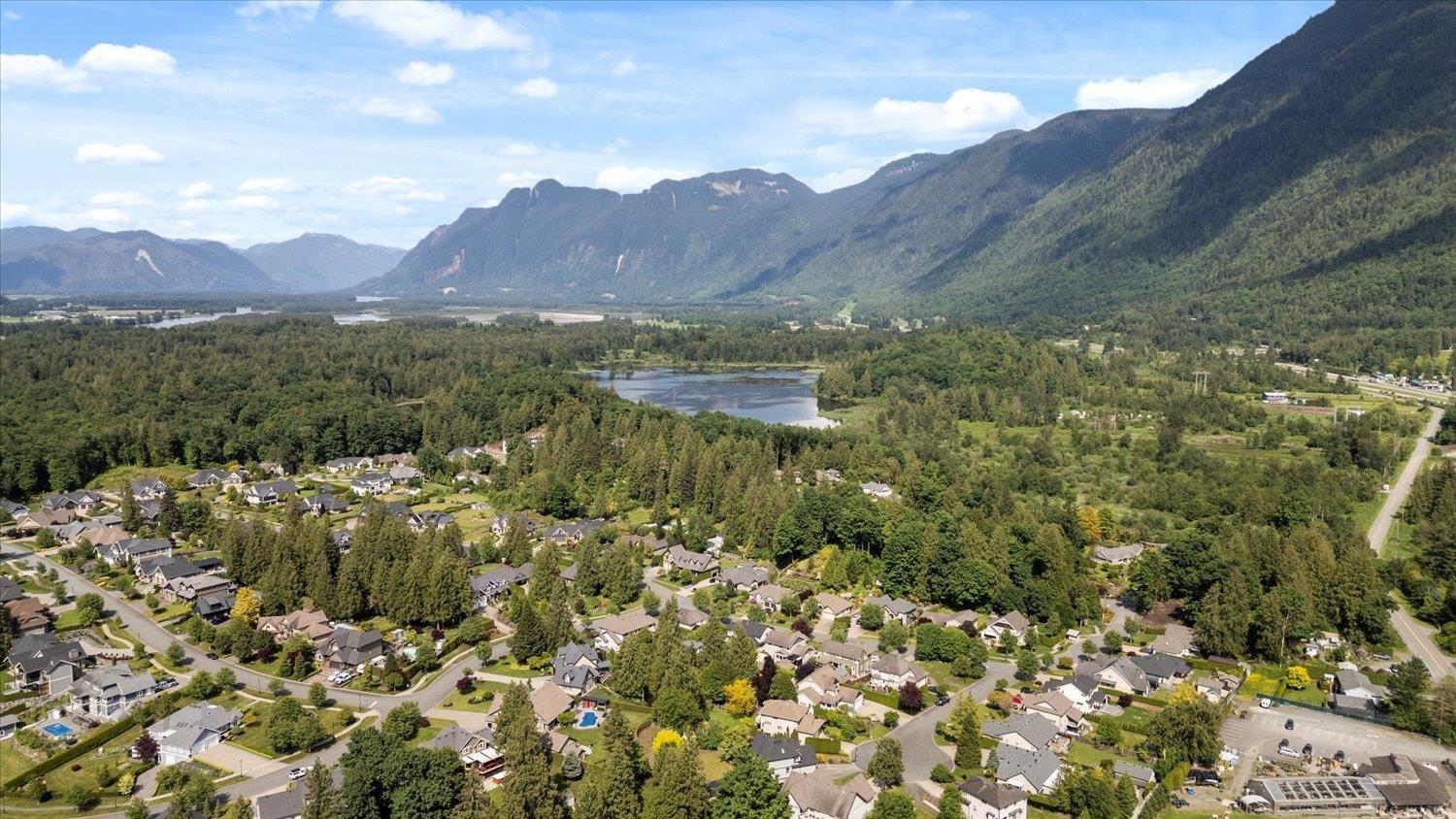 4 10200 GRAY ROAD, Popkum, Rosedale