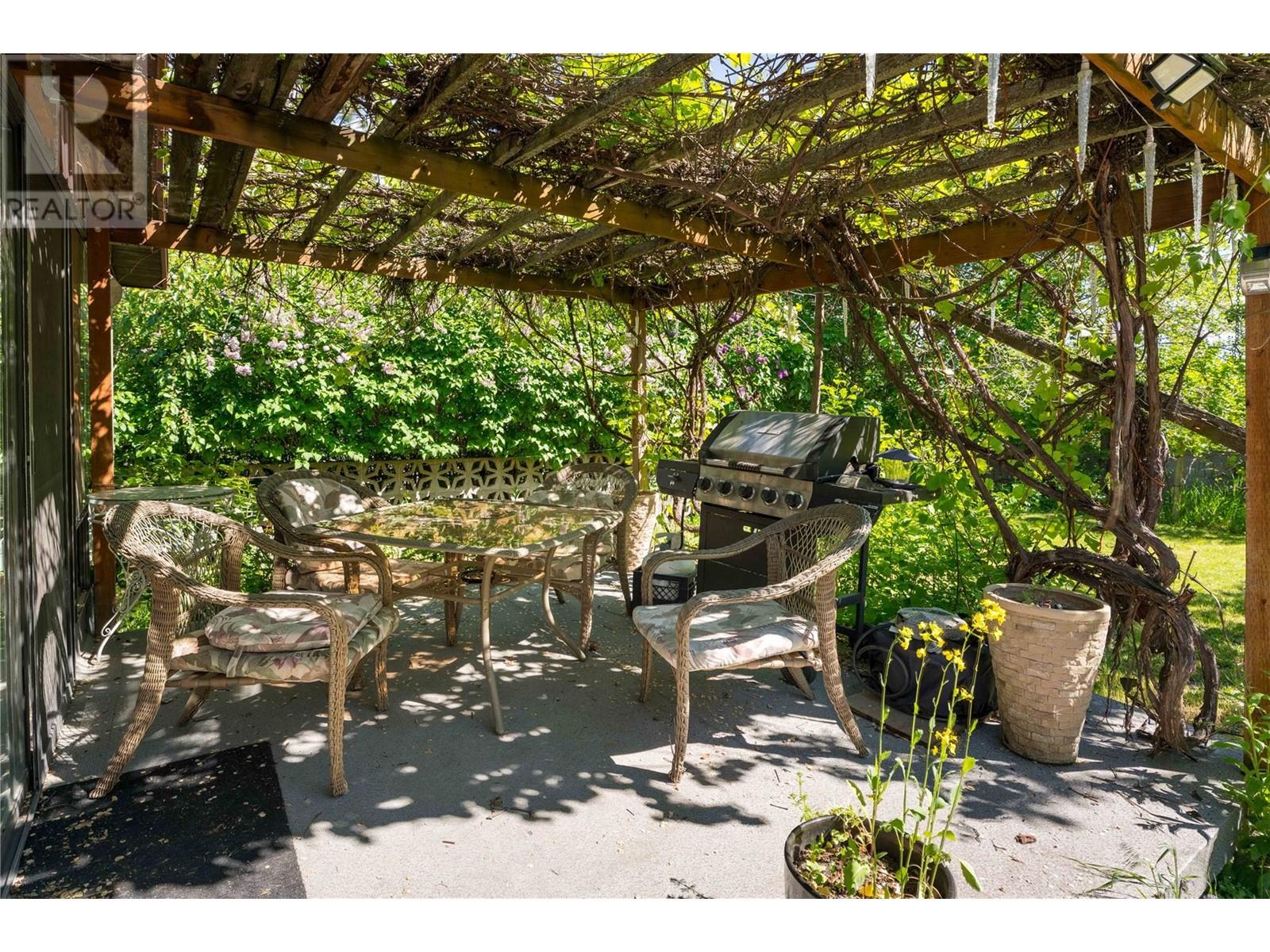 10286 Newene Road - 10