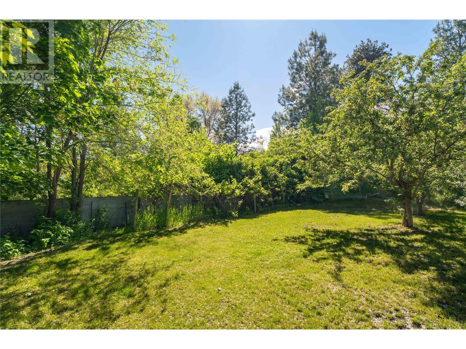 10286 Newene Road, Lake Country