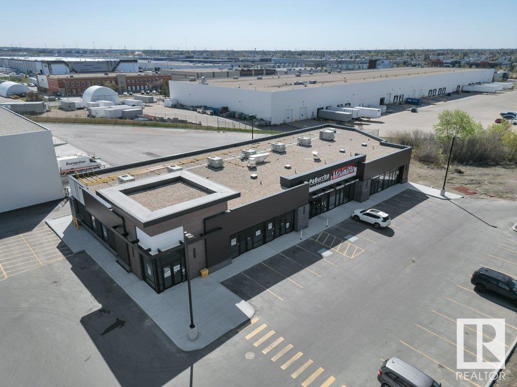 Photo 8 of 4905 Roper Rd Nw, Edmonton AB