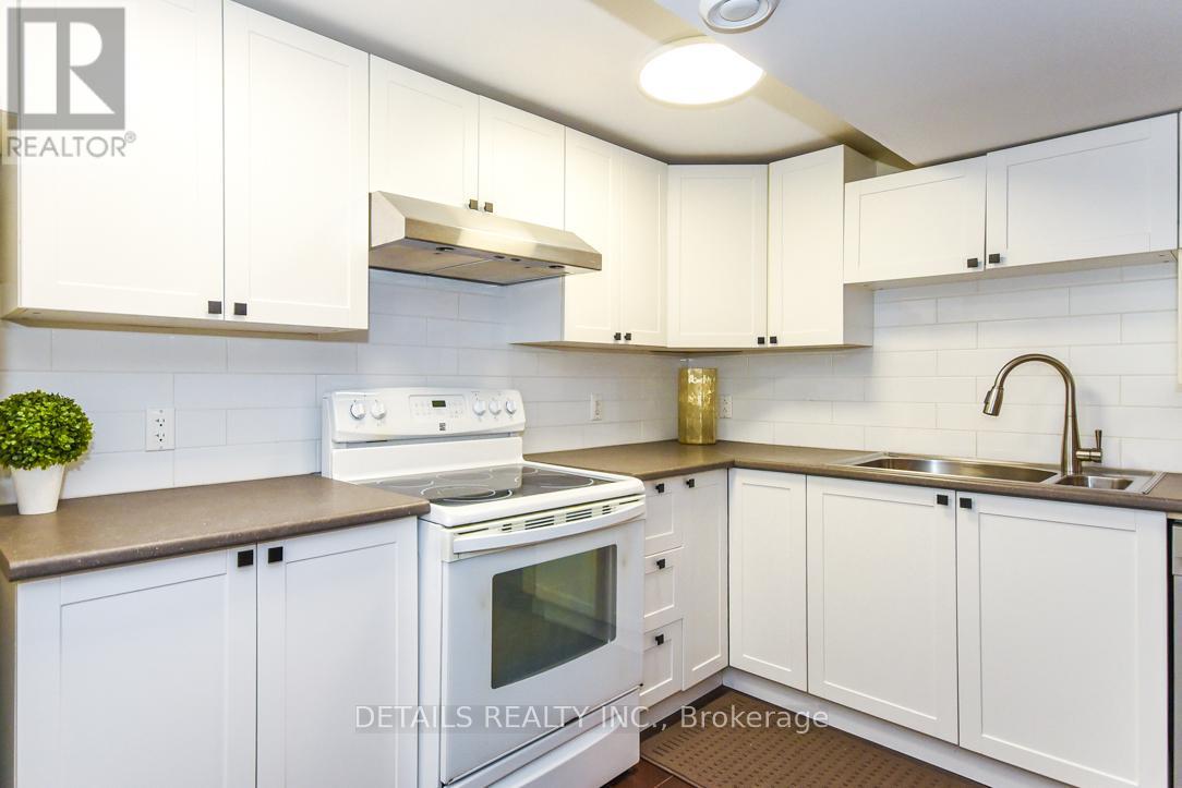 Lower unit - kitchen