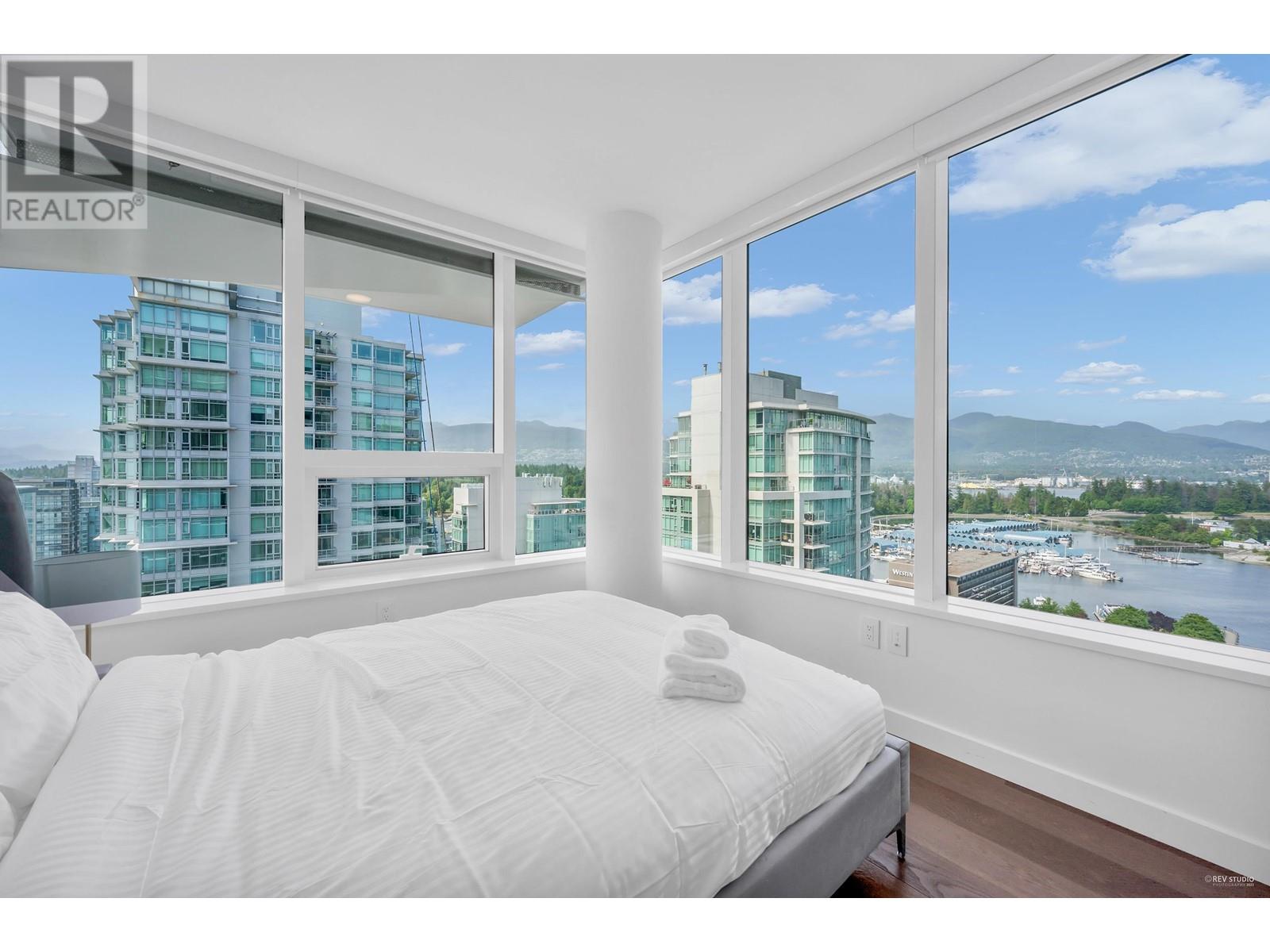 Photo 19 of 2001 620 Cardero Street, Vancouver BC