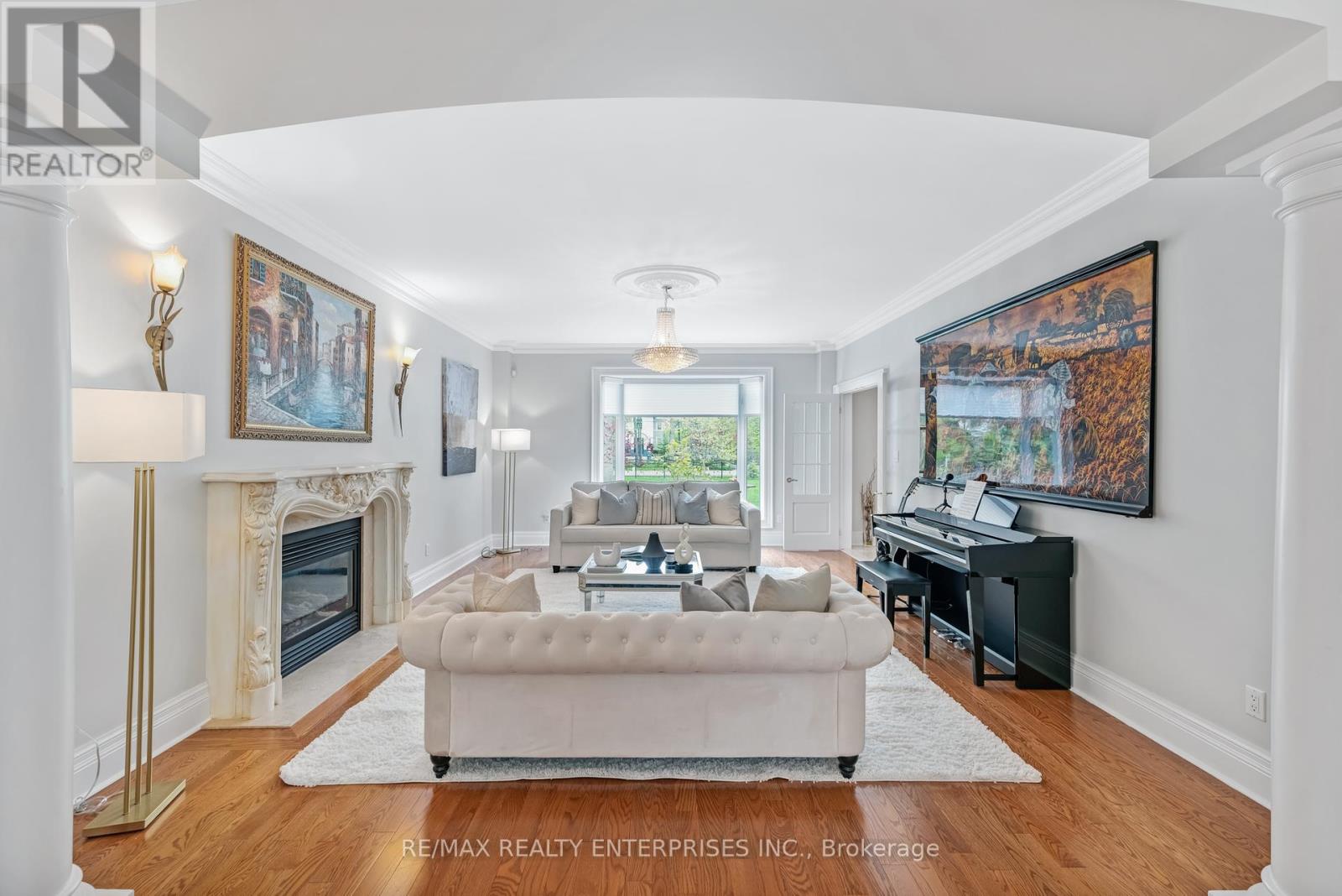 Photo 11 of 2162 Parker Drive, Mississauga ON