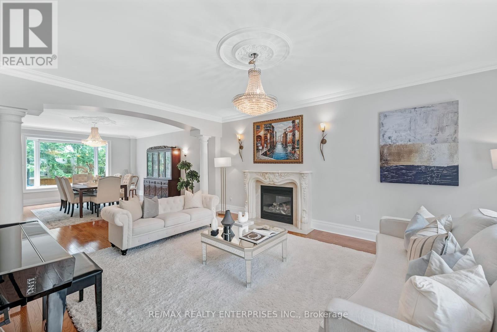 Photo 12 of 2162 Parker Drive, Mississauga ON