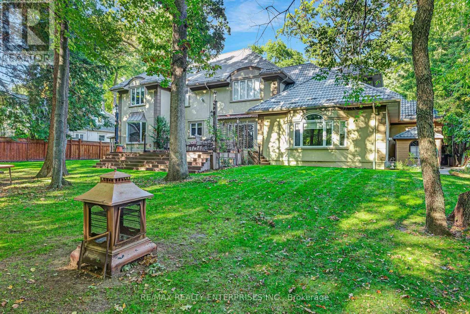 Photo 44 of 2162 Parker Drive, Mississauga ON