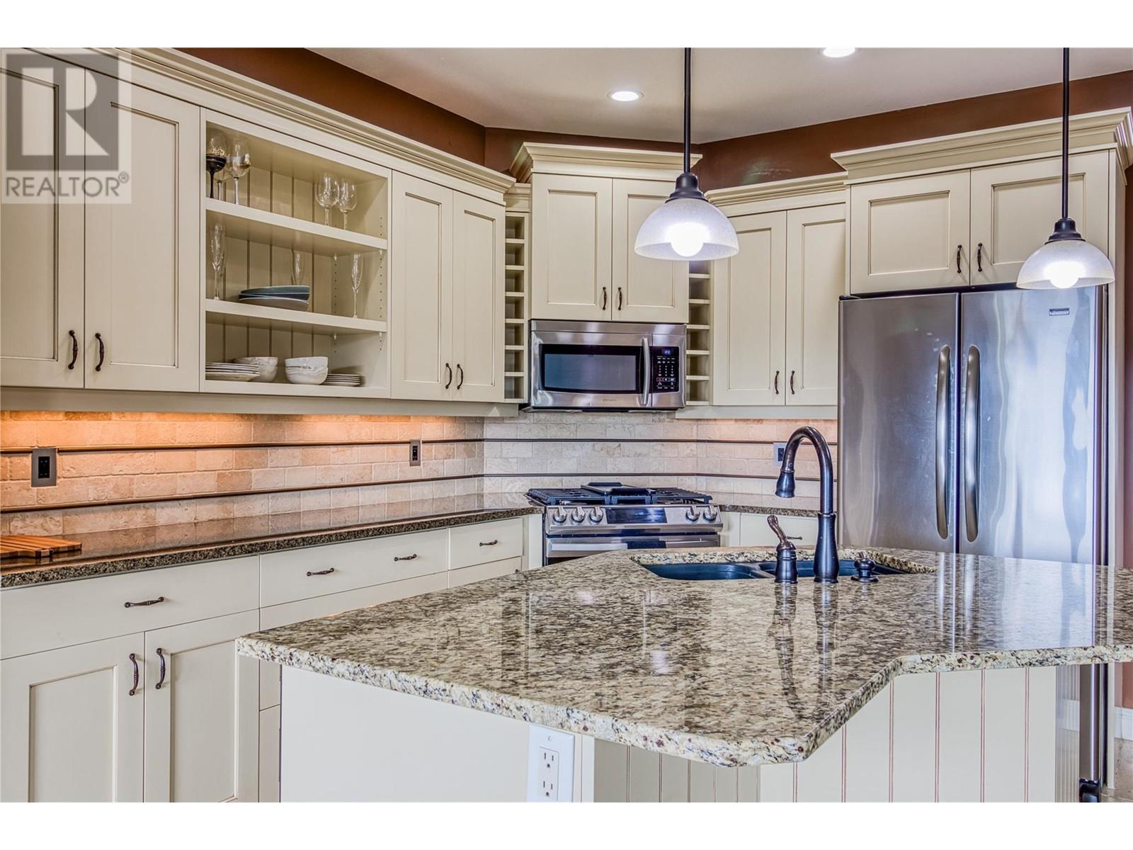  1084 Hume Avenue, Kelowna