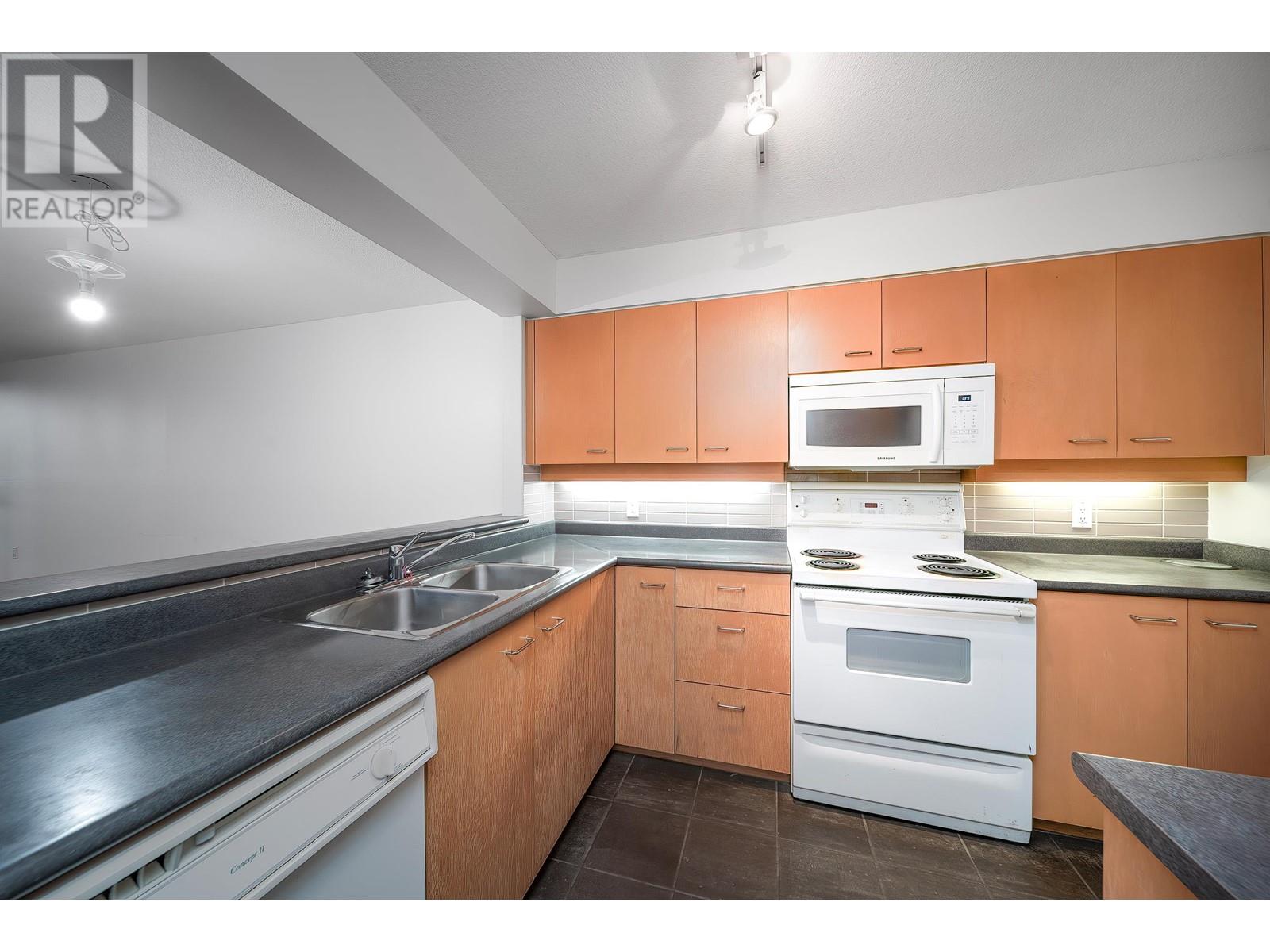 #1001-7380 ELMBRIDGE Way, Richmond
