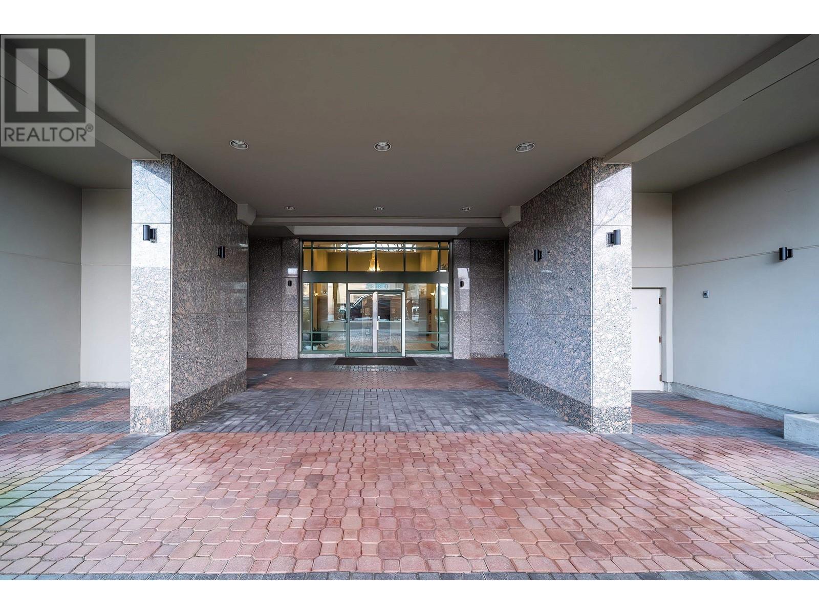 #1001-7380 ELMBRIDGE Way, Richmond