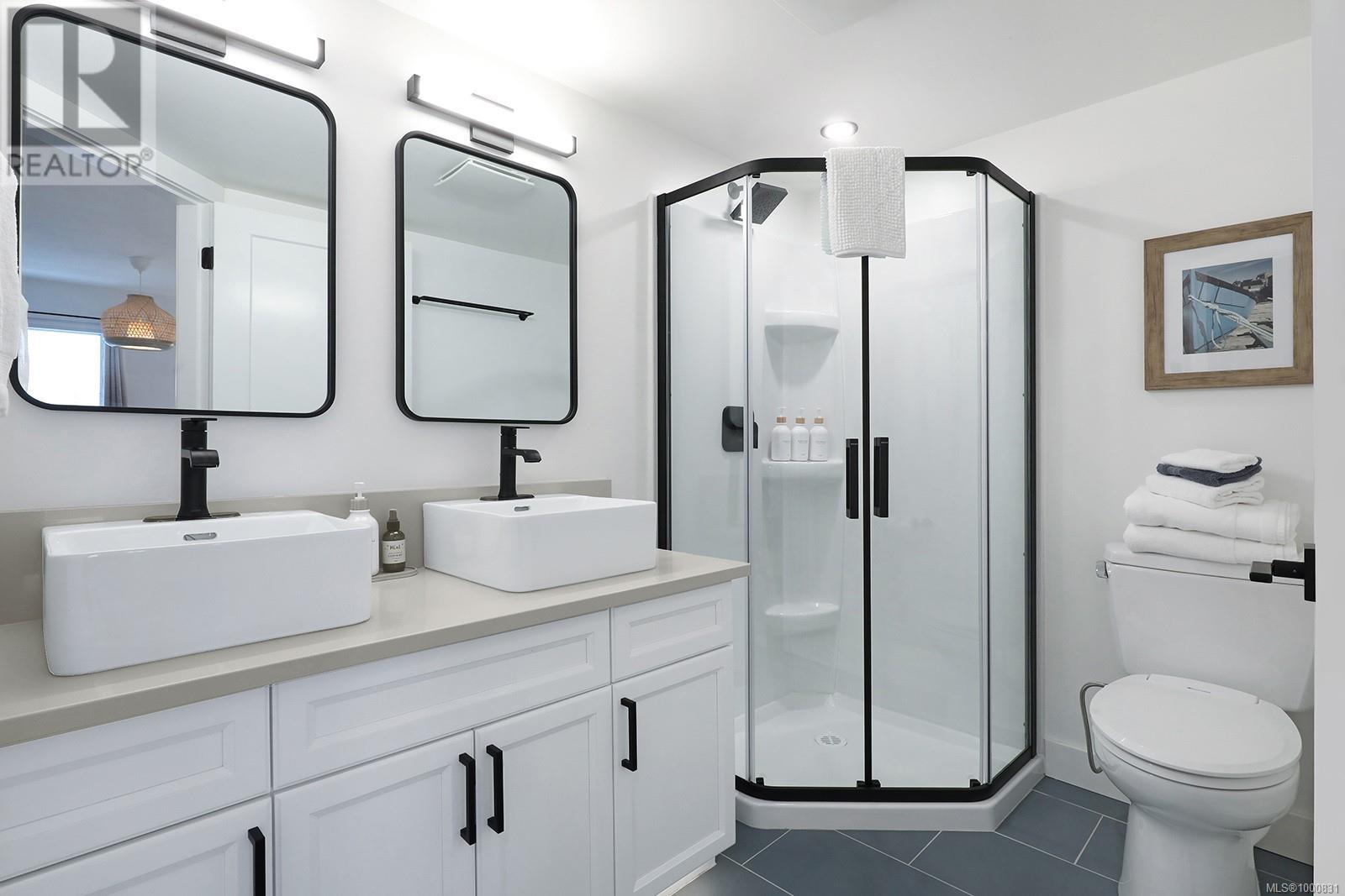 212 1320 Henry Rd, Courtenay