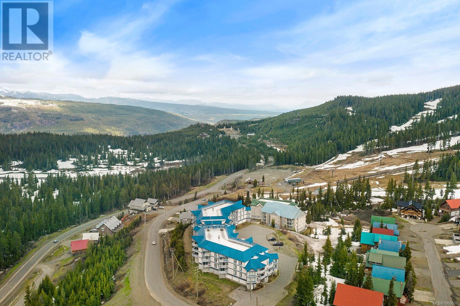 212 1320 Henry Rd, Courtenay