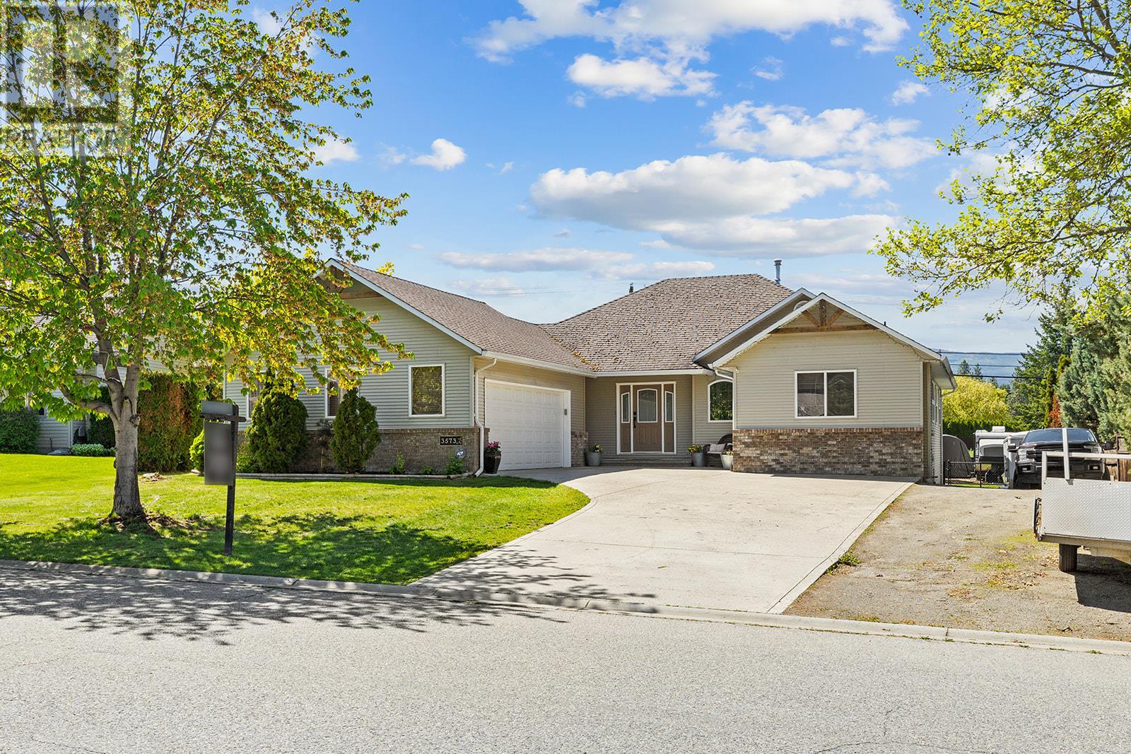 3573 Kimatouche Road, Kelowna