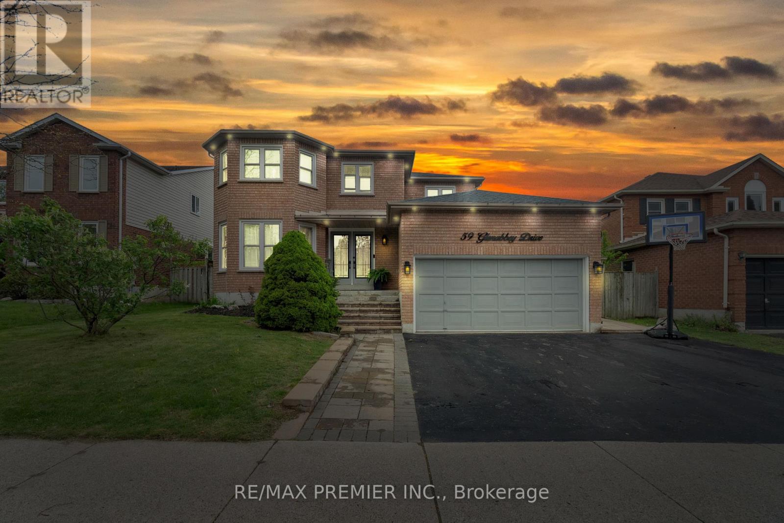 Photo 23 of 59 Glenabbey Drive, Clarington ON