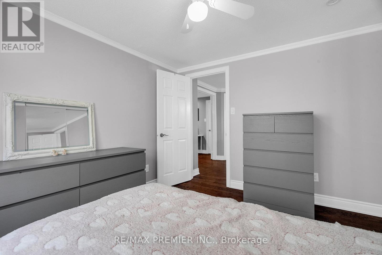 Photo 44 of 59 Glenabbey Drive, Clarington ON
