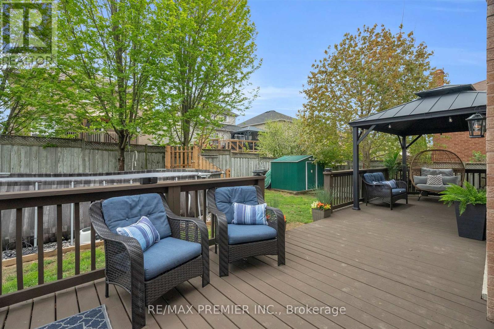 Photo 19 of 59 Glenabbey Drive, Clarington ON