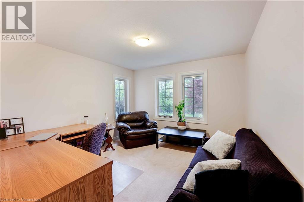 Photo 32 of 86 Ridge Road E, Grimsby ON