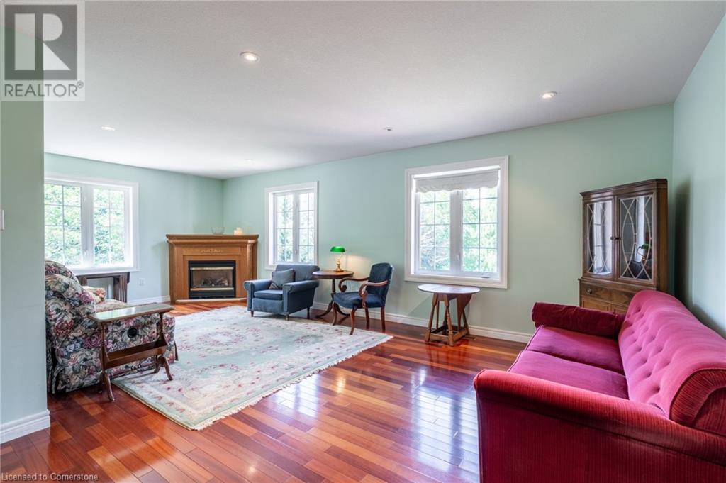 Photo 41 of 86 Ridge Road E, Grimsby ON