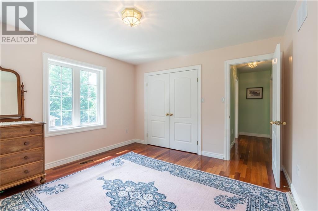 Photo 47 of 86 Ridge Road E, Grimsby ON