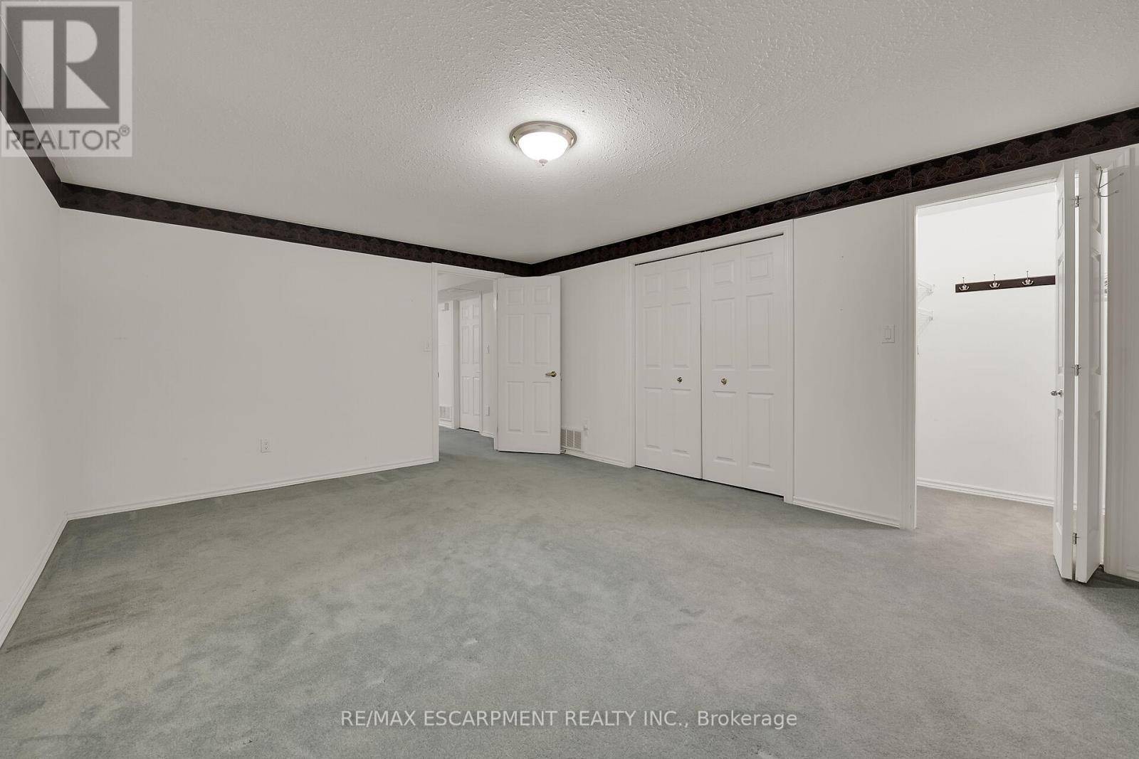 Photo 17 of 34 175 Victoria Street, Norfolk ON