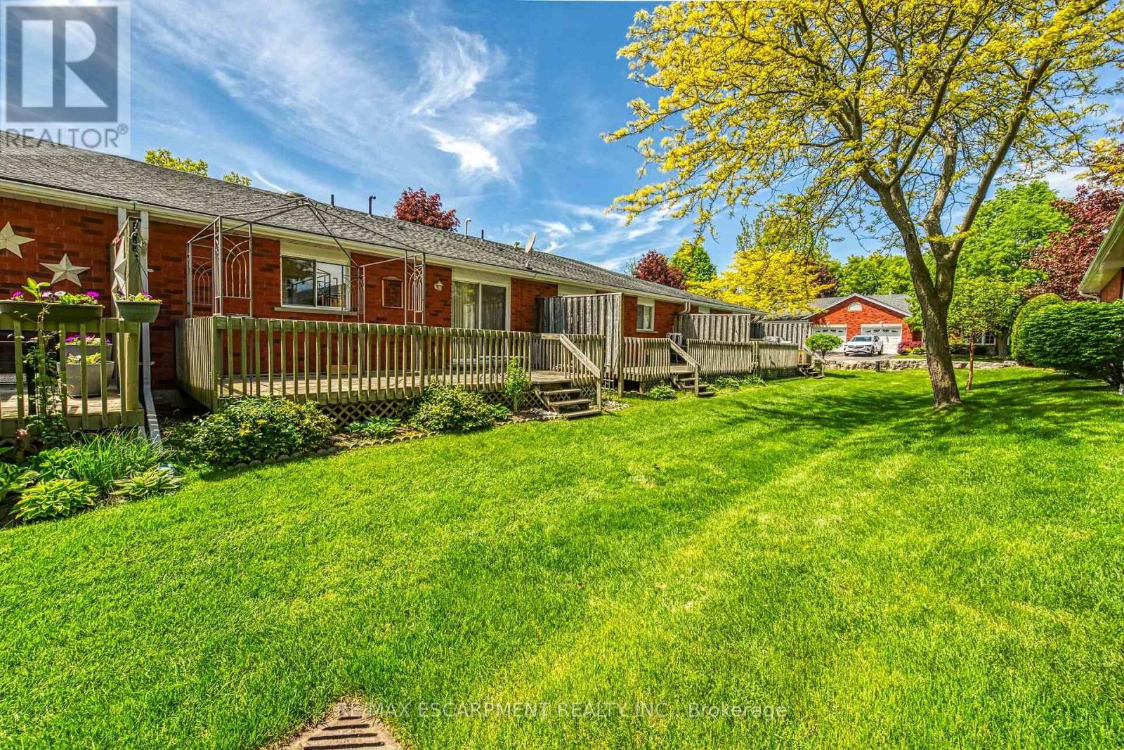 Photo 18 of 34 175 Victoria Street, Norfolk ON
