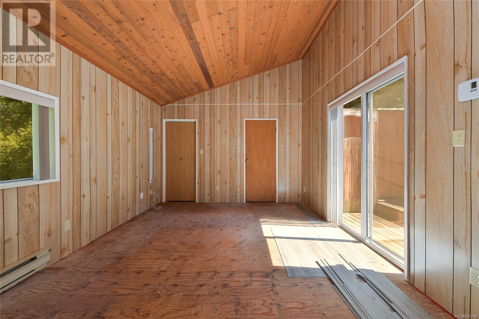  212 Cherry Tree Lane, Mayne Island