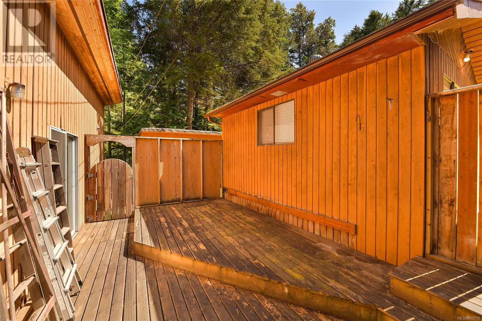  212 Cherry Tree Lane, Mayne Island