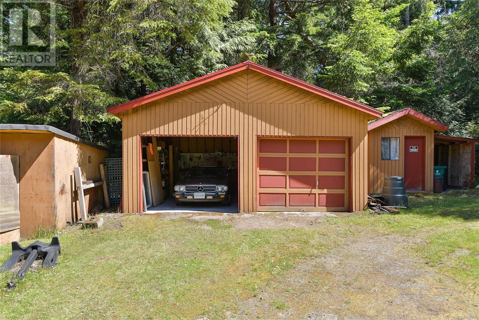  212 Cherry Tree Lane, Mayne Island